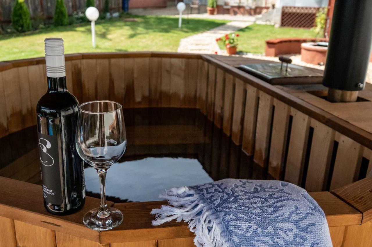 Vadszolo Apartmanhaz Gyomaendrőd Dış mekan fotoğraf